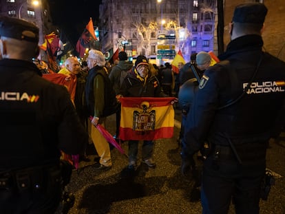 Una protesta de la Falange espanyola.