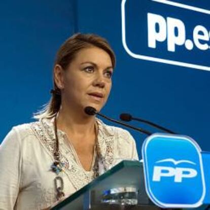 La secretaria general del PP, María Dolores de Cospedal, en la sede nacional en Madrid