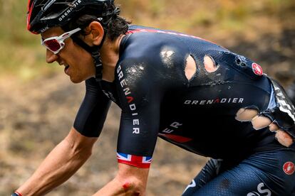 Geraint Thomas, este lunes tras caer en la tercera etapa del Giro.