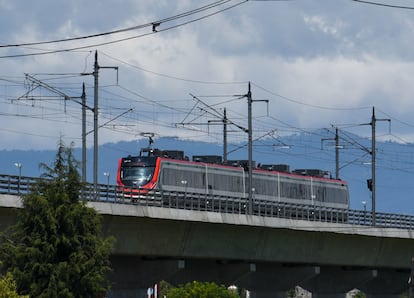 El tren interurbano México-Toluca