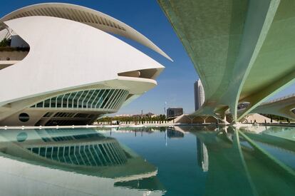 'Andor', lo último de 'Star Wars', y la distópica serie 'Westworld' seleccionaron como escenario futurista la Ciudad de las Artes y las Ciencias de Valencia.