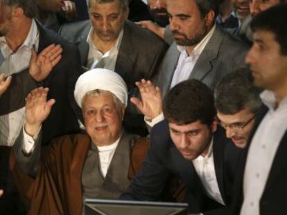 El expresidente iran&iacute;, Akbar Hashemi Rafsanjani, presenta su candidatura el pasado 11 de mayo. 