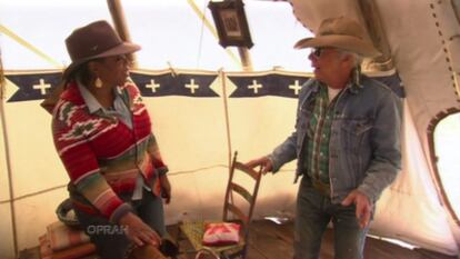 Oprah Winfrey entrevista a Ralph Lauren para el final de su programa en el rancho de Colorado del diseñador, en mayo de 2011