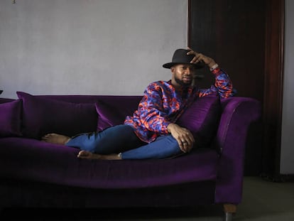 Adebayo Oke-Lawal, diseñador de moda de Lagos.