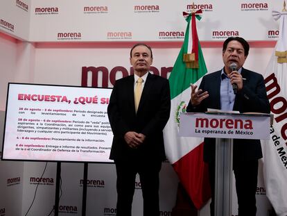 Alfonso Durazo y Mario Delgado durante una rueda de prensa en la que explicaron el proceso de la encuesta, el pasado 28 de agosto.