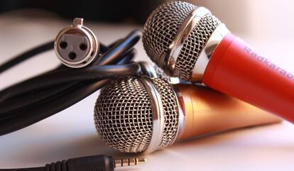 El micr&oacute;fono para la aplicaci&oacute;n Red Karaoke.