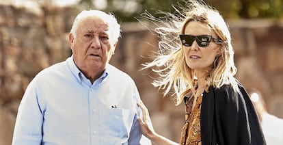 Amancio Ortega, en una imagen de archivo junto a su hija Marta Ortega, presidenta de Inditex.