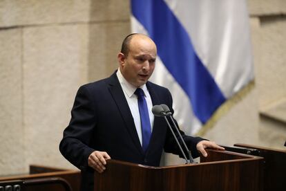 Naftali Bennett discursa no Knesset (Parlamento), na sessão deste domingo, em Jerusalém.