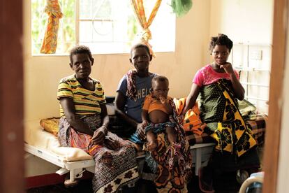 El David Gordon Memorial Hospital acoge a mujeres en la última etapa de gestación del embarazo para evitar que paran en sus casas. La asistencia a madres e hijos recién nacidos lleva un siglo mejorando la salud materna y neonatal en los alrededores del altiplano de Nyika. 