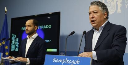 Los secretarios de Estado de Empleo y de Seguridad Social, Juan Pablo Riesgo (a la izquierda) y Tomás Burgos, respectivamente.