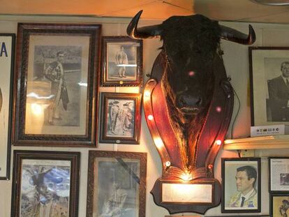 Cabeza de toro, en el bar Bret&oacute;n de Barcelona.