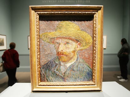 Exhibición del 'Autorretrato con sombrero de paja' de Vincent Van Gogh en el Museo Metropolitano de Arte (Nueva York), el pasado octubre.