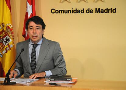 Ignacio González, en la rueda de prensa tras el Consejo de Gobierno.