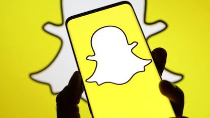 El logo de Snapchat en la pantalla de un teléfono móvil.