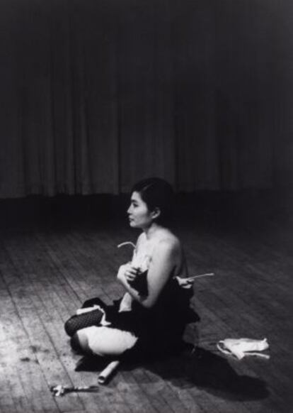 'Cut Piece' de Yoko Ono, en el Carnegie Recital Hall (1965)