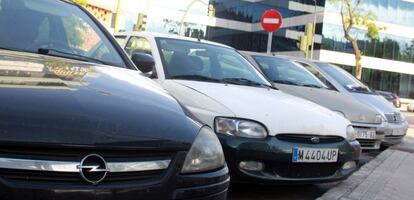 Coches aparcados en Madrid