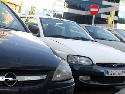 Coches aparcados en Madrid