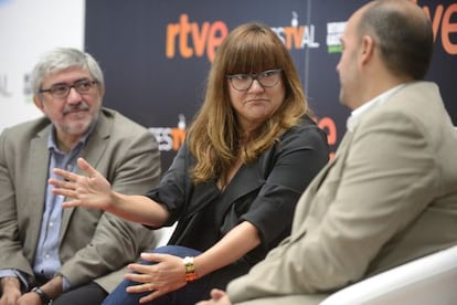 Fernando López Puig, Isabel Coixet y Javier Méndez, en la presentación de 'Spain in a day'.