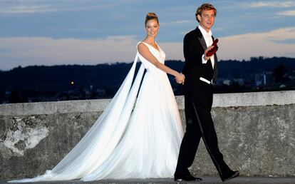 Beatriz Borromeo y Pierre Casiraghi, en su boda religiosa celebrada en Italia en agosto de 2015.