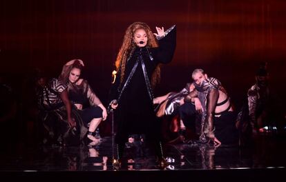 Janet Jackson durante su aparición los MTV Europe Music Awards. 