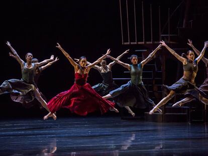 Un momento de la obra 'Tristán e Isolda', coreografiada por la francesa Joëlle Bouvier.