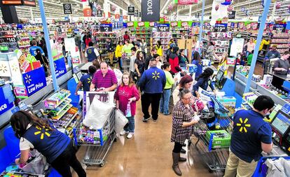 Supermercado Walmart en Arkansas. Esta es primera compa&ntilde;&iacute;a del mundo.