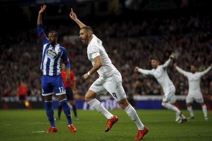 Benzema celebra el 1-0.