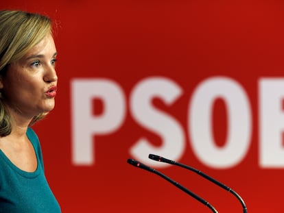 La portavoz del PSOE y ministra de Educación en funciones, Pilar Alegría, durante una rueda de prensa el pasado día 30 de agosto.