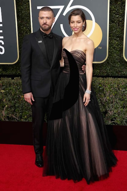 Justin Timberlake y Jessica Biel, con vestido escote corazón de Dior.