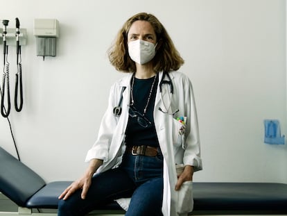 Ana Fernández Cruz, assistente de doenças infecciosas do Hospital Puerta de Hierro, em Madri.