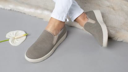 zapatillas Yuccs, zapatillas mujer, zapatillas mujer vestir, zapatillas mujer casual, zapatillas deportivas mujer, zapatillas comodas, zapatillas sostenibles, zapatillas transpirables, zapatillas sin cordones, deportivas mujer,  regalo dia de la madre, que regalar el día de la madre, regalos para madres