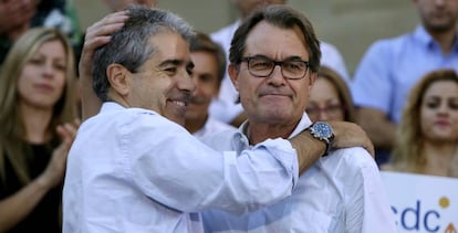 Francesc Homs (l) and Artur Mas at a pro-independence rally.