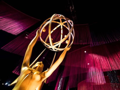 Una estatua de Emmy se exhibe este jueves durante la vista previa para la prensa de los Governors Ball de los Emmy Awards en Los Ángeles.