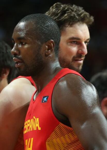 Pau Gasol e Ibaka en el España-Argentina del pasado 25.