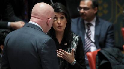 El embajadora Nikki Haley discute con su hom&oacute;logo ruso