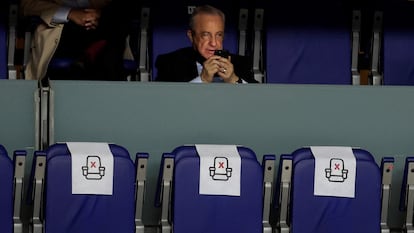 Florentino Pérez, en un partido de baloncesto en Madrid en mayo.