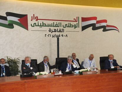 Reunión de los partidos palestinos para preparar las elecciones, el martes en El Cairo.