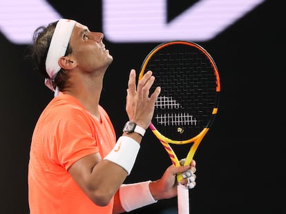 Nadal, durante el partido de cuartos contra Tsitsipas, el miércoles en Melbourne.