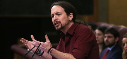 El l&iacute;der de Podemos, Pablo Iglesias, en el Congreso.