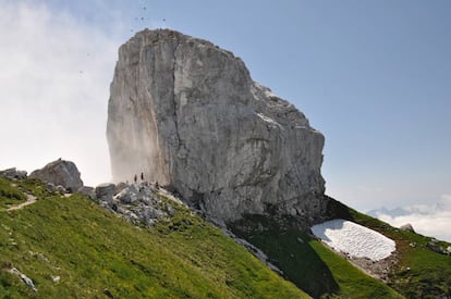 El macizo montañoso de Tournette, en la Alta Saboya, en la región francesa de Ródano-Alpes.