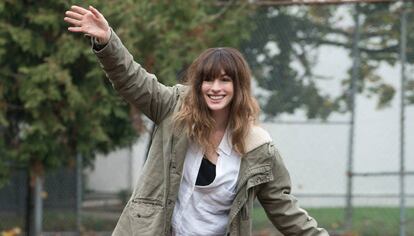 Una de las primeras imágenes de Anne Hathaway en 'Colossal'.