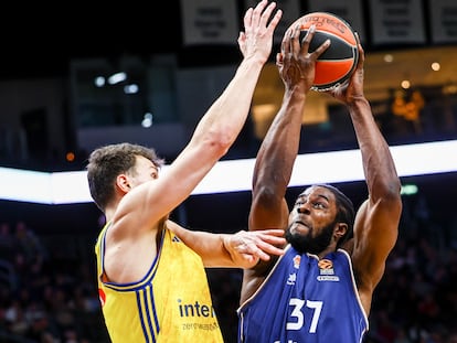 Semi Ojeleye, durante el duelo ante el Alba de Berlín en la Euroliga.