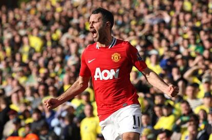  Ryan Giggs celebra el gol