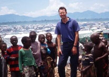 Ignasi Carreras, durante una visita a Mozambique.