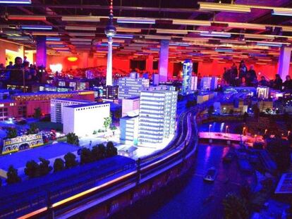 La ciudad de miniatura del espacio Loxx.