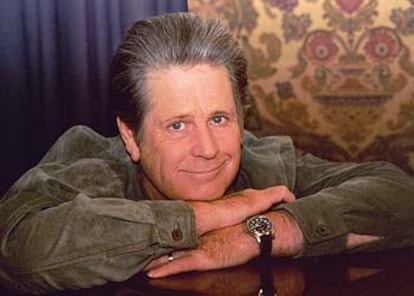 El músico Brian Wilson participa en conciertos selectos de promoción del disco.