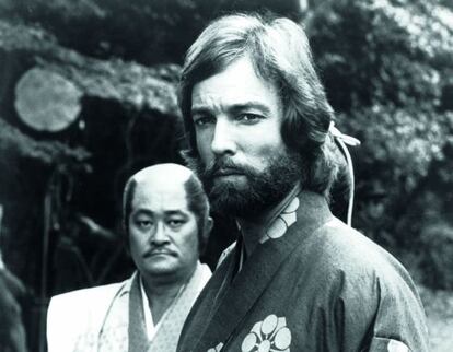 Uno no puede conquistar el corazón de la bella Lady Mariko, ni el respeto del caudillo Toranaga, como hacía Richard Chamberlain en Shogun si no sabe llevar un kimono así de bien