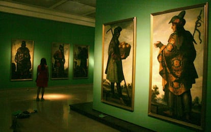 Varios de los cuadros de la serie 'Las 12 tribus de Israel', de Zurbarán, en el museo de Israel de Jerusalén.