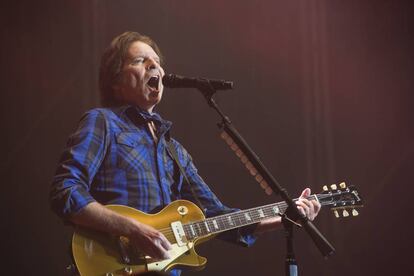 John Fogerty actuando en el Azkena Rock (Vitoria) en 2017.