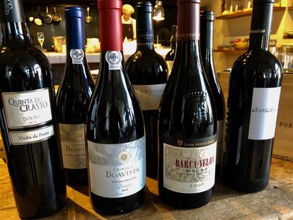 ALGUNAS DE LAS GRANDES MARCAS QUE CONTIENE LA BODEGA / CAPEL